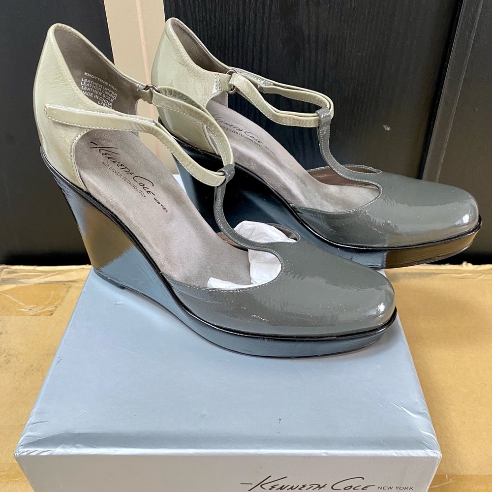 Kenneth Cole Grey Wedge Heels